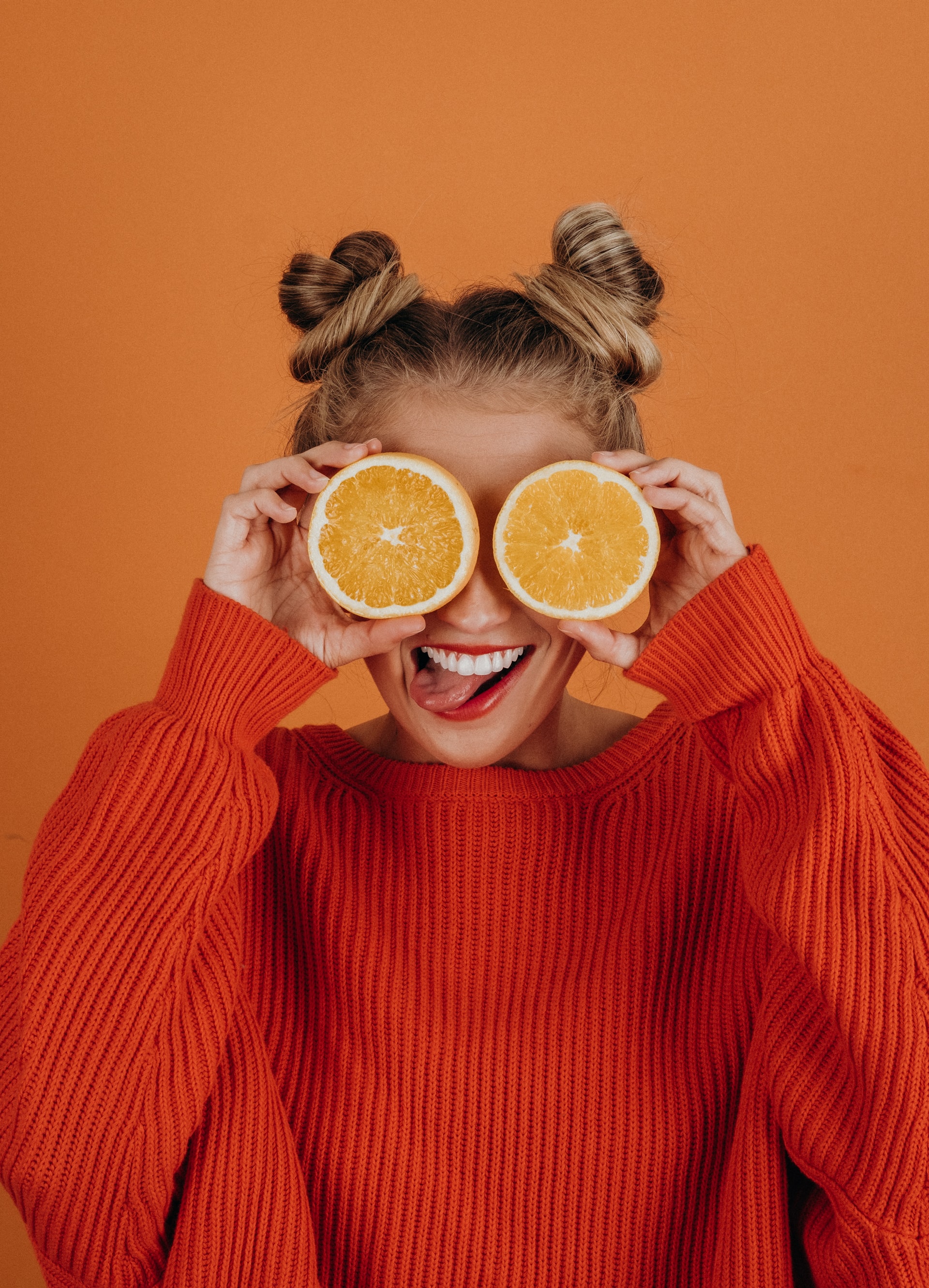 demo-oranges-eyes-unsplash